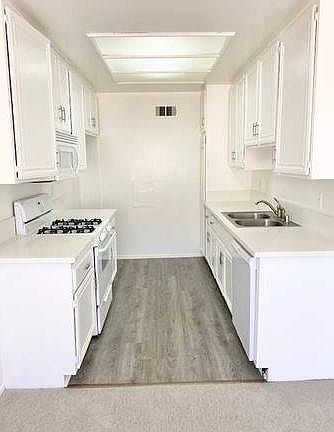 4th image of 10934 Huston St APT 102