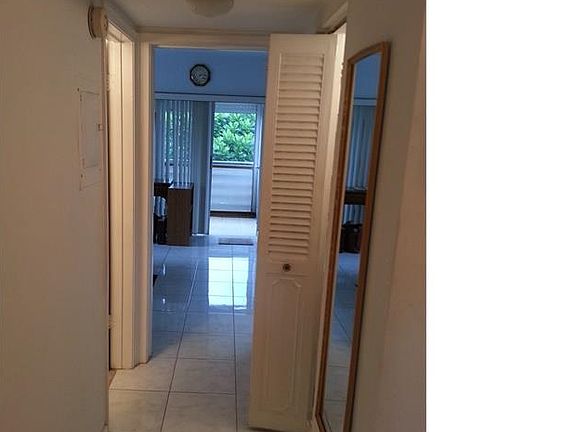 4th image of 3200 Lake Osborne Dr APT 208