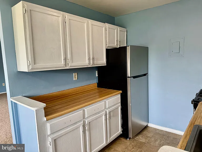 5444 85th Ave #201 — Photo 10