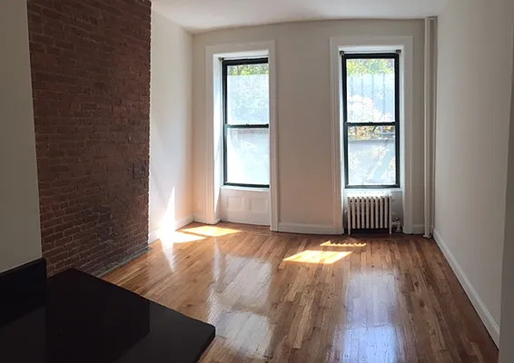 Rented by Urban Real Estate Property Group Inc | media 15