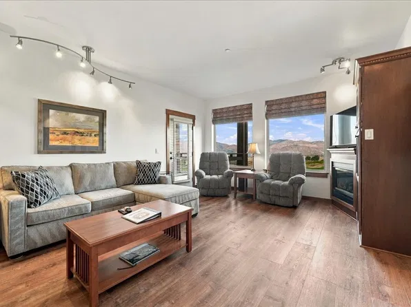 1030 Desert Canyon Boulevard #202, Orondo, WA 98843