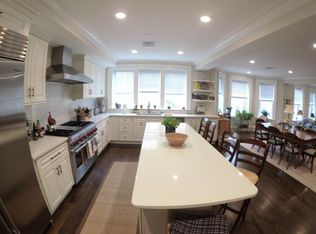 11-13 Alton Pl UNIT 2, Brookline, MA 02446