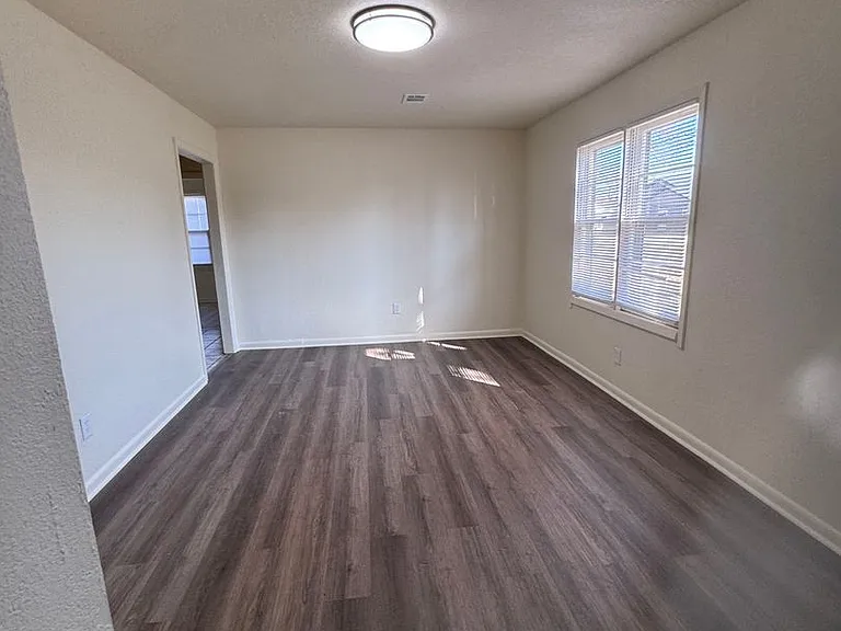 212 S Magnolia Dr — Photo 10
