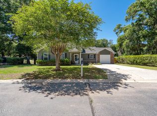 3 Avalon Dr, Beaufort, SC 29907