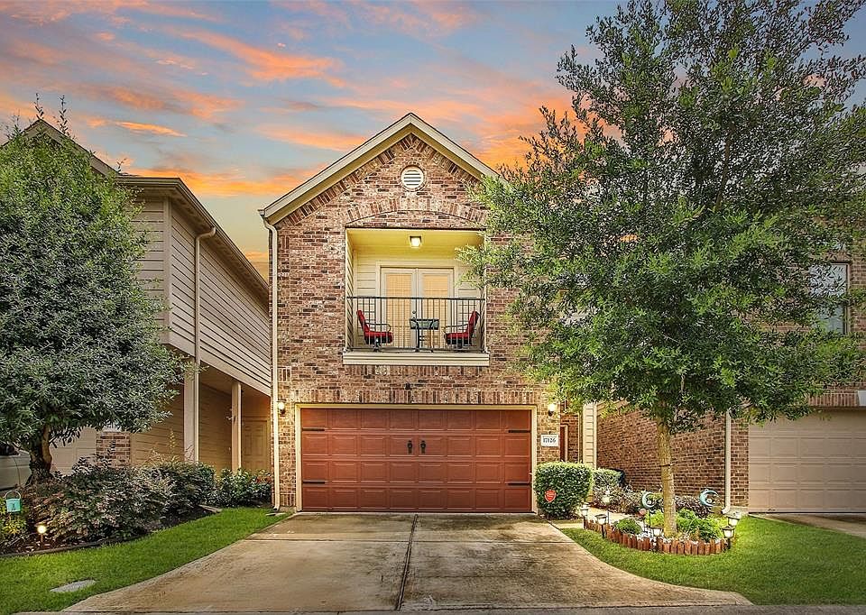 1st image of 17126 Amarose Dr