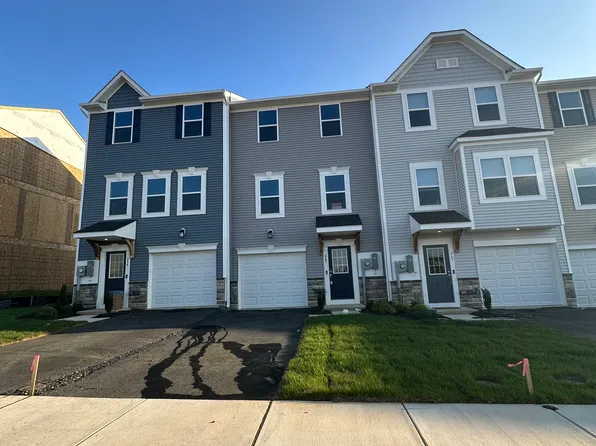 263 Huntwellwest Blvd, Ranson, WV 25438
