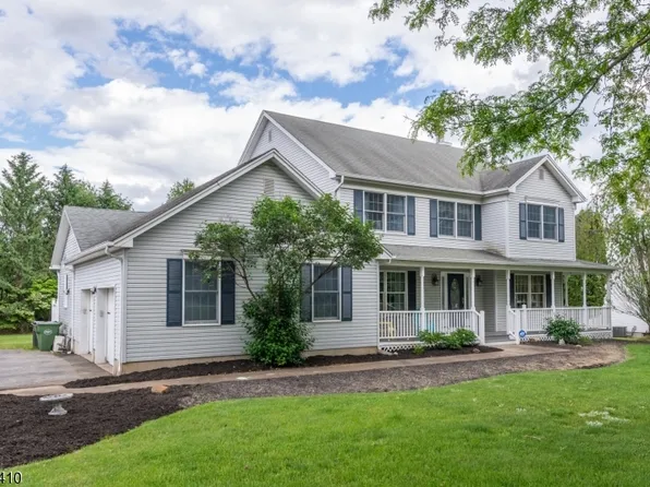 13 Briarwood Rd, Washington Twp., NJ 07853