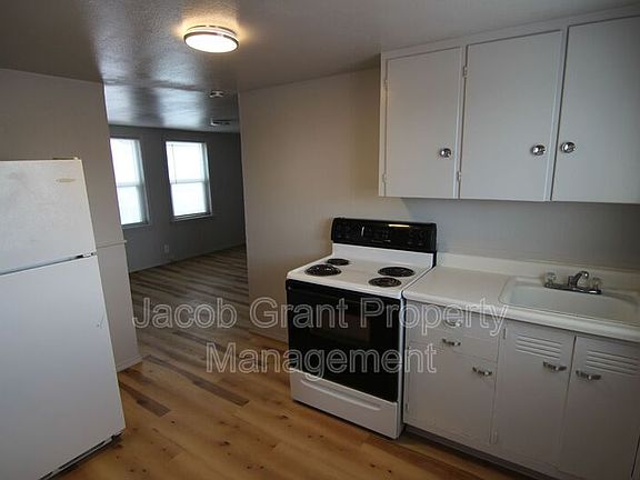 4th image of 4719 Yellowstone Ave APT 8