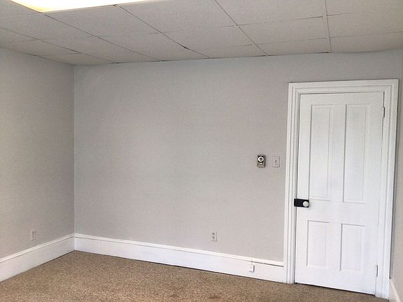 4th image of 119 E Burd St #2