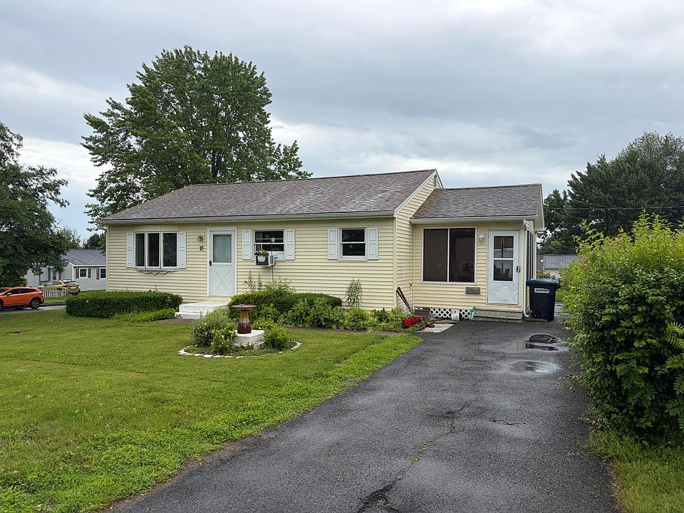 1st image of 21 Dennis Ave