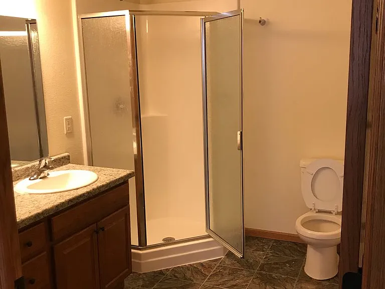 1958 Cypress Ct NE — Photo 10