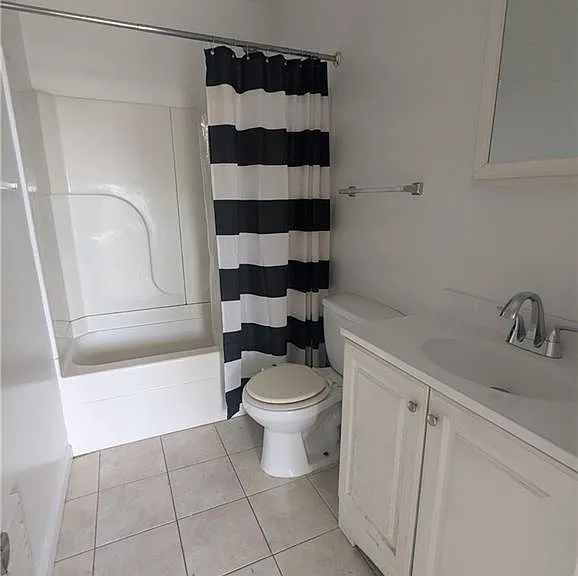 216 Smith St #1 — Photo 7
