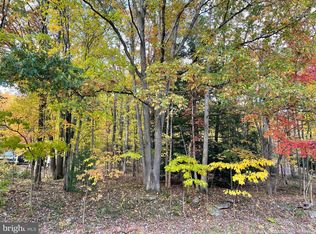 W White Bear Dr, Summit Hill, PA 18250