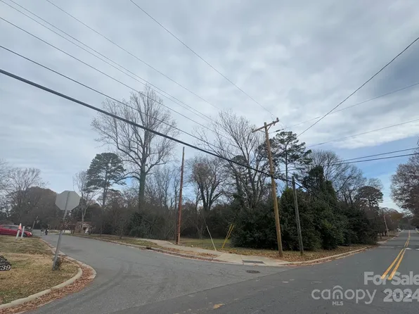 2801 Hilliard Dr, Charlotte, NC 28205