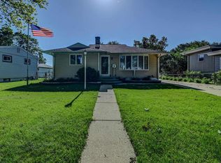 17 Schenk St, Madison, WI 53714