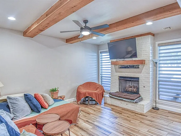 2325 Rivercross Ct — Photo 5