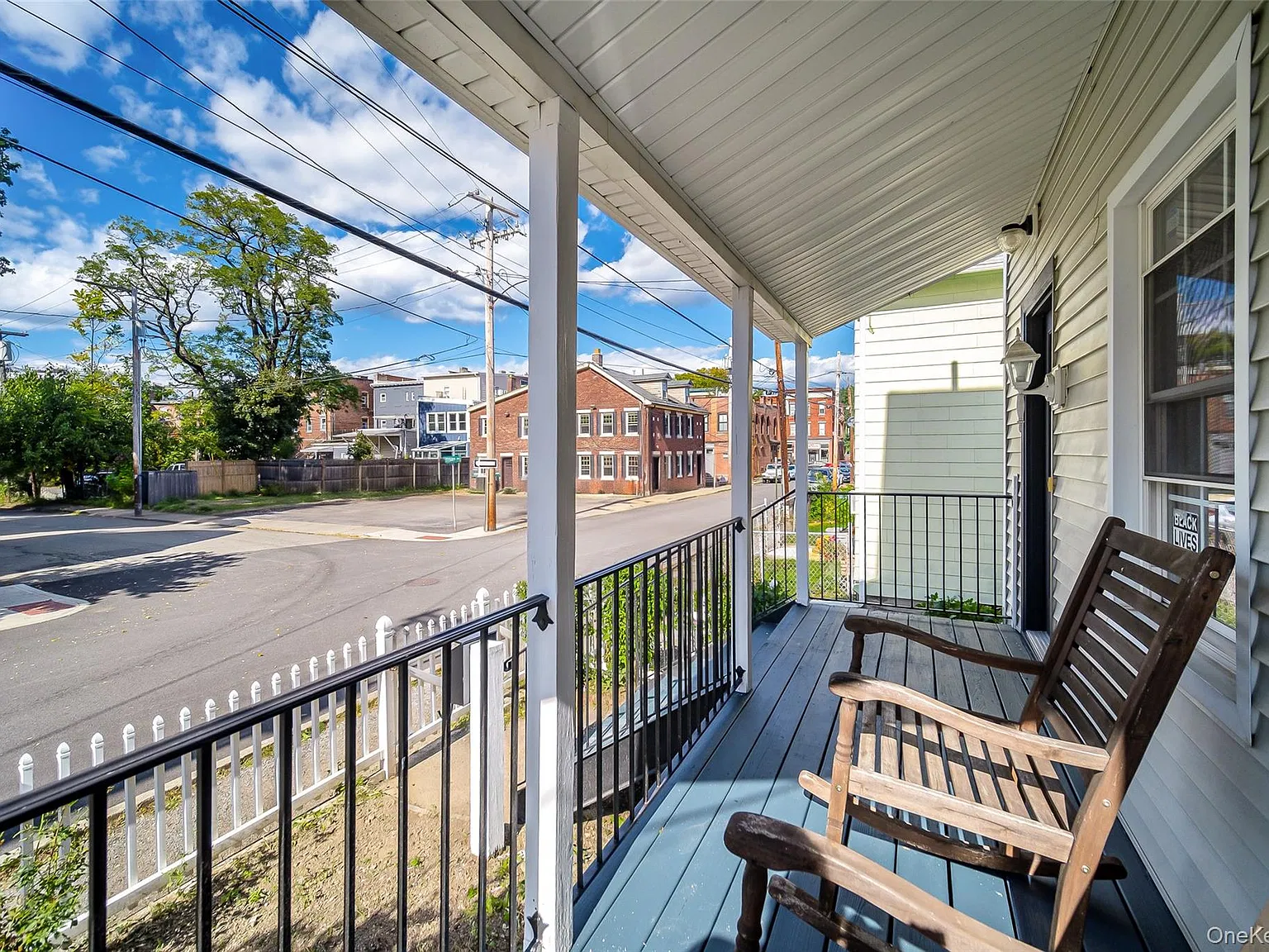 3 bed, 2.0 bath, 1650 sqft, $3,950 — Photo 4