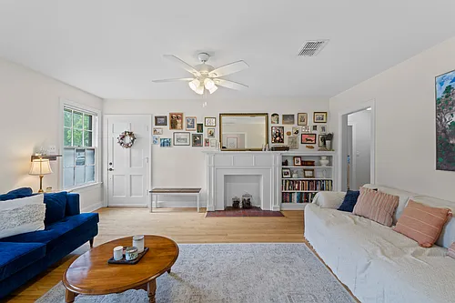 3206 Kerbey Ln Photo 1