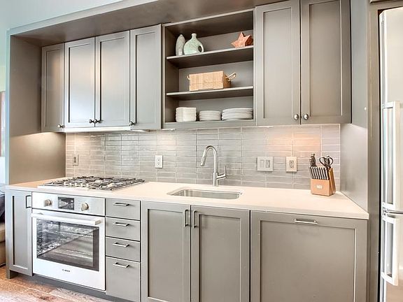 2nd image of 1750 Wewatta St #1305L