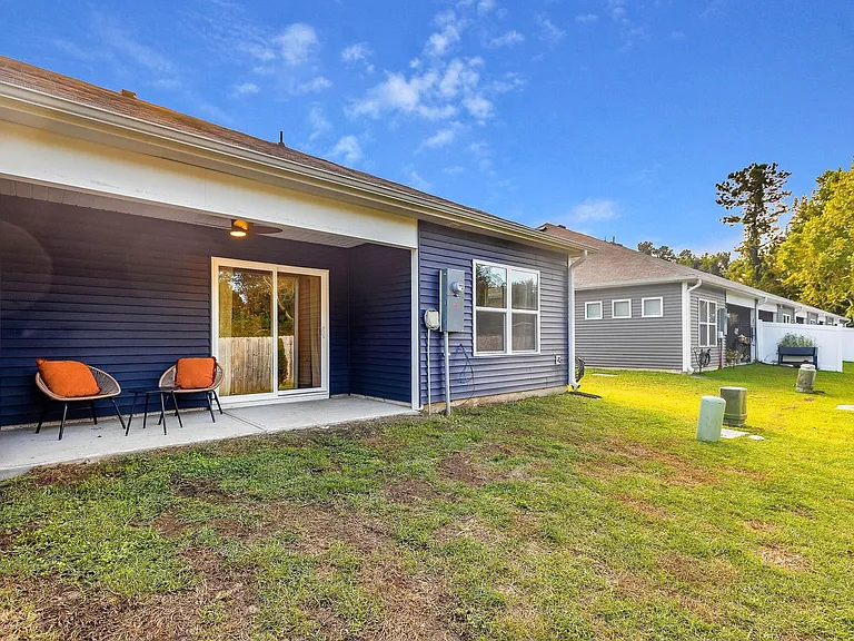 2153 Southern Bayberry Ln NE — Photo 16
