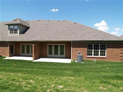2nd image of 263 Clairmont Cir