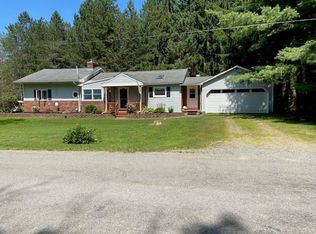 4258 Loop Rd, Waterford, PA 16441