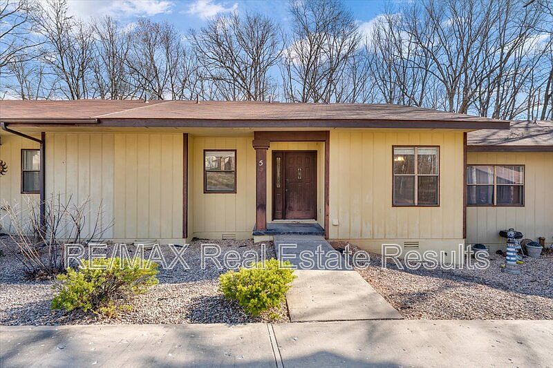1st image of 5 Yates Ln