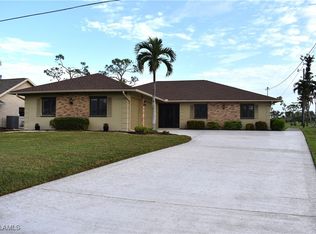 1203 SW 19th Ln, Cape Coral, FL 33991