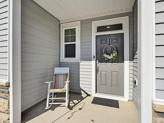 3rd image of 5021 Tura St