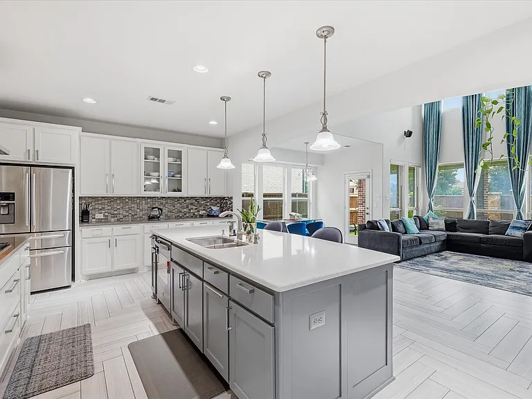 5000 Cyndur Dr — Photo 16
