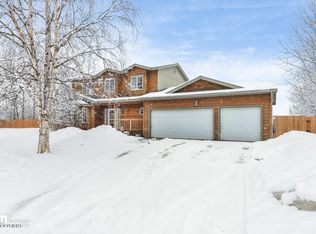 11461 E Crimsonview Dr, Palmer, AK 99645