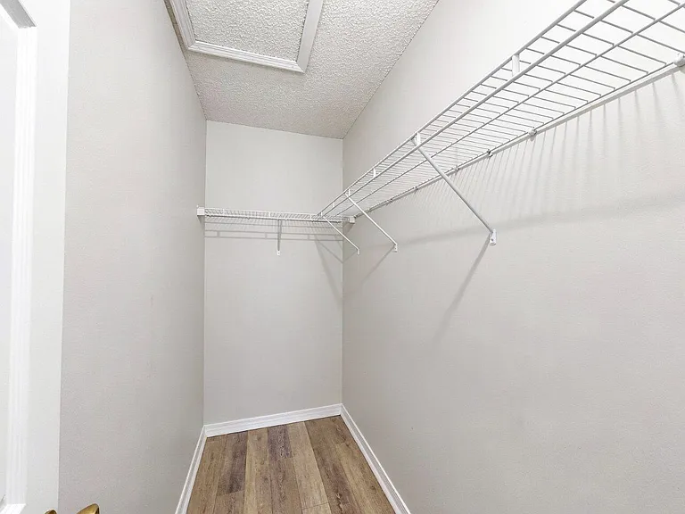 697 Ferguson Dr — Photo 10