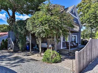 39 Forest Ave, Falmouth, MA 02540