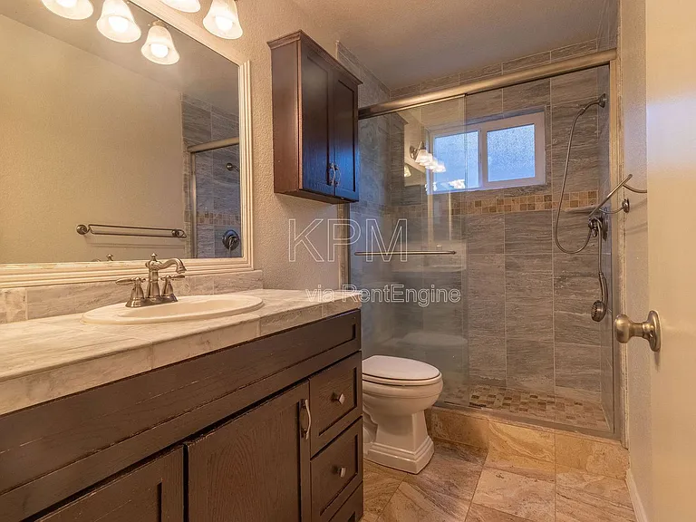 2828 Smoke Tree Cir — Photo 22