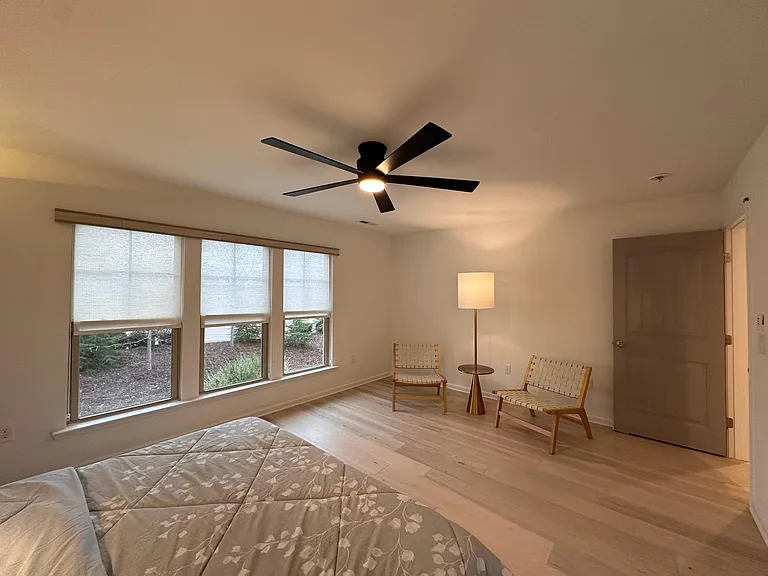 706 Denhoff Dr — Photo 36