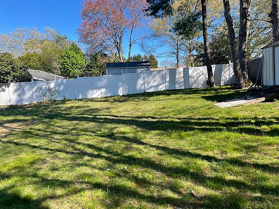 4th image of 48 Briarwood Dr