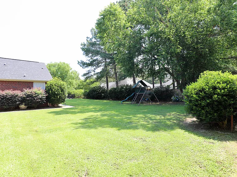 595 Saint Augustine Dr — Photo 102
