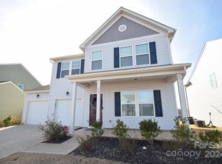 233 Hidden Lakes Rd, Statesville, NC 28677