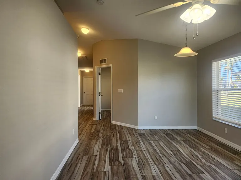 527 Hancock Bridge Pkwy — Photo 14
