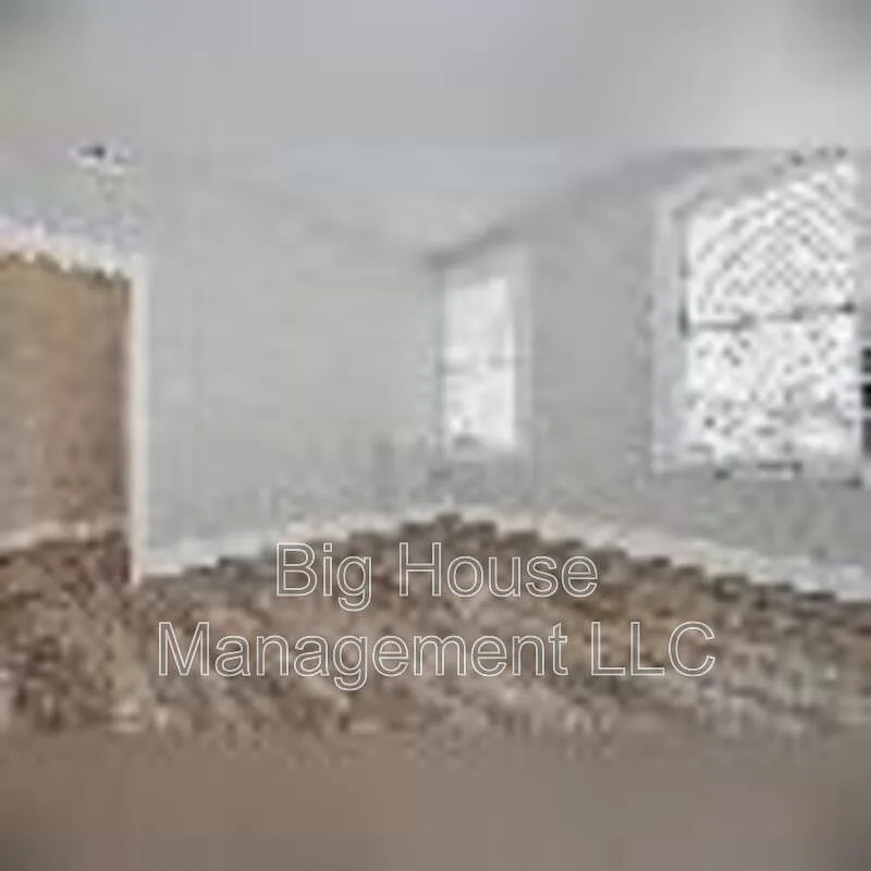 2 bed, 1.0 bath, 800 sqft, $1,250 — Photo 1