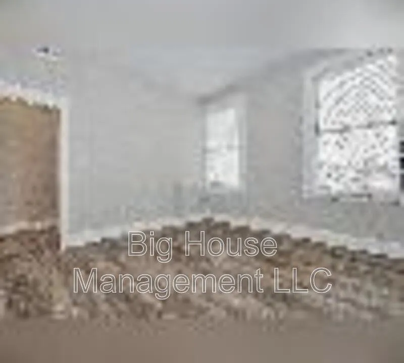 3407 Elgin Ave #5