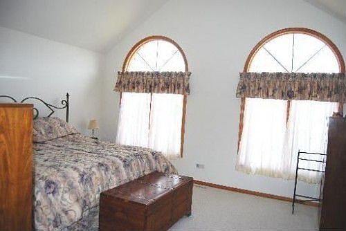 3rd image of 10957 Pembrook Ct