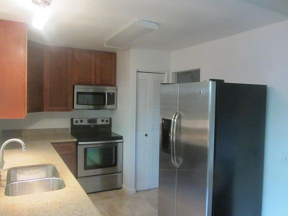 kitchen with granite counter tops