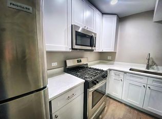 2225 N Leavitt St #2, Chicago, IL 60647