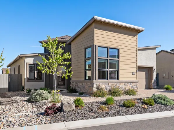 2225 Paint Horse Dr, Reno, NV 89521