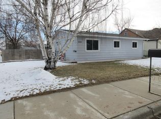 2124 6th Ave E, Williston, ND 58801