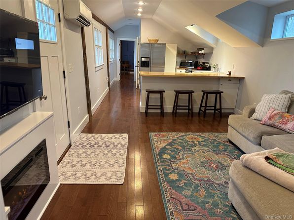 (undisclosed Address)