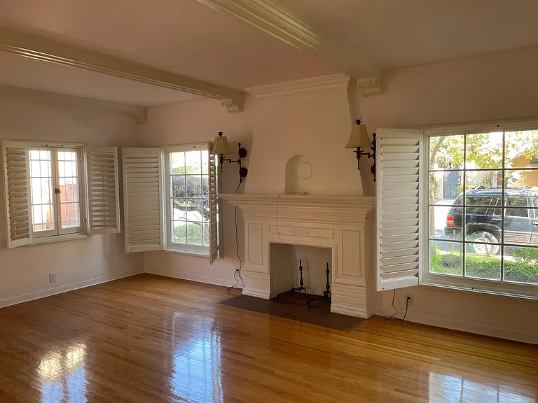 5456 Packard St — Photo 4