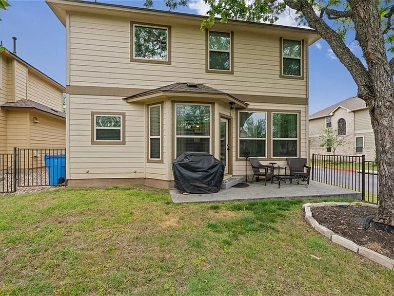 10804 Champ Ct — Photo 71