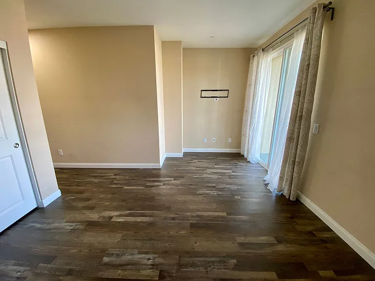 1029 N Citrus Ave — Photo 17